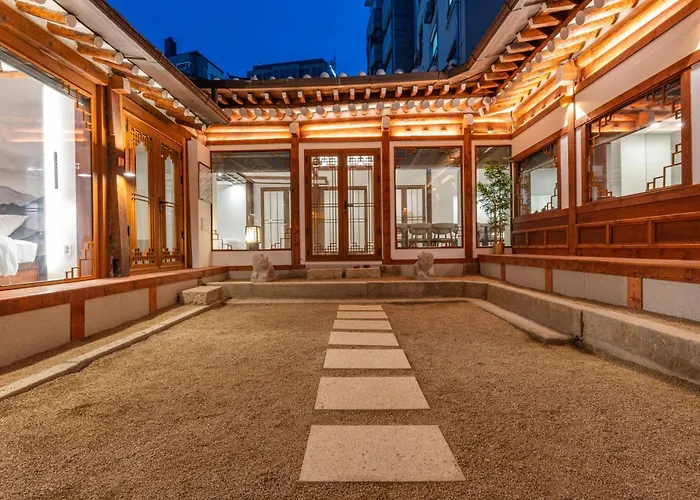Maju Hanokstay Ikseon 마주한옥스테이
