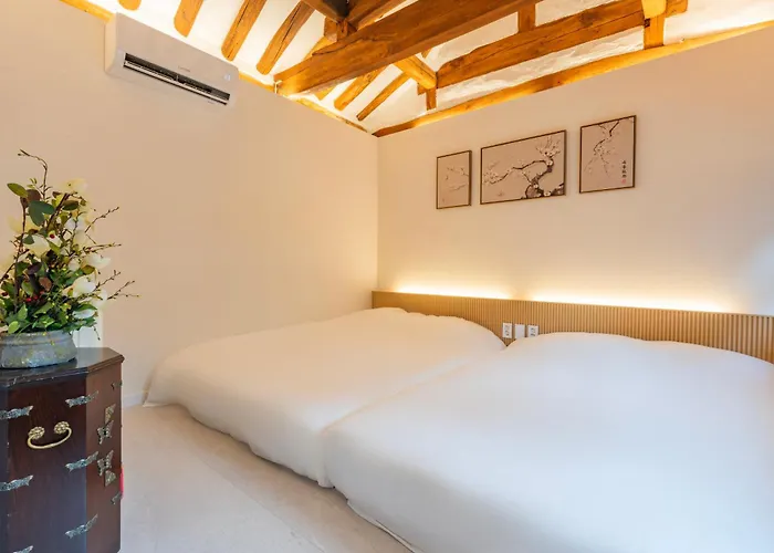 Maju Hanokstay Ikseon 마주한옥스테이 Hébergement de vacances